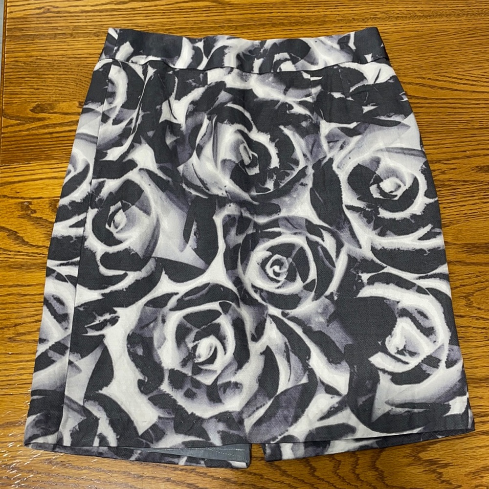 Banana Republic floral skirt